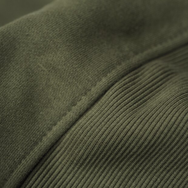 Arlows Essentials Sweater Olive